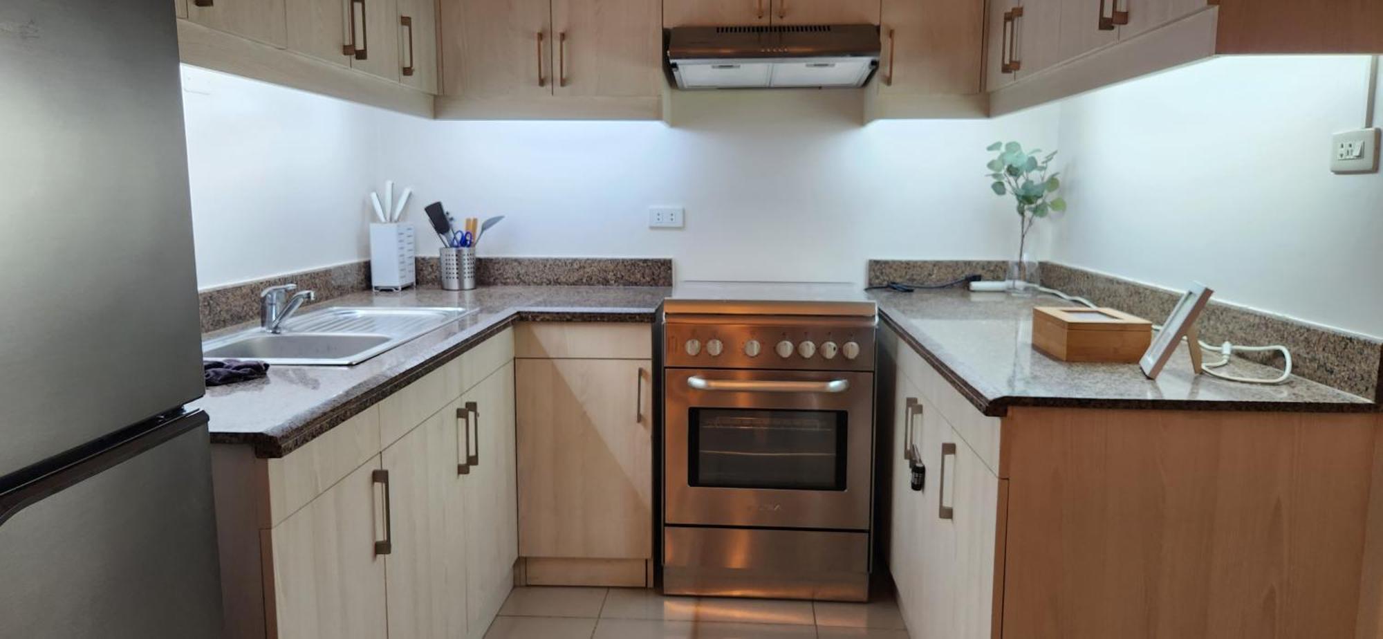 Casa Antonio At Fairway Terraces Family Penthouse 2Br Wi-Fi Nr Golf, Airport, Fort Bgc Манила Экстерьер фото